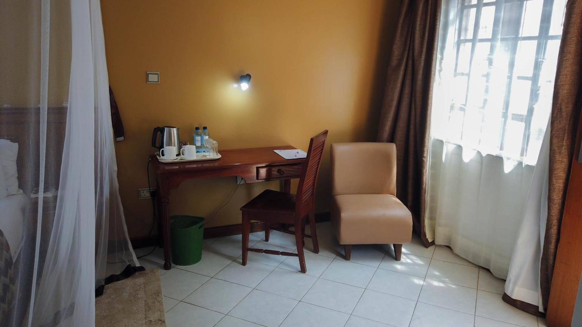 67 Airport Nairobi 3* Mlolongo
